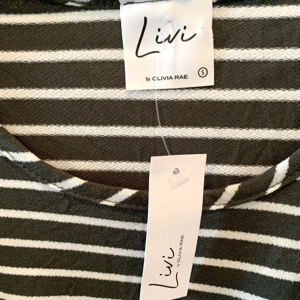 Livia By Livia Rae New Top Black And White Striped Cold Shoulder Cropped Small